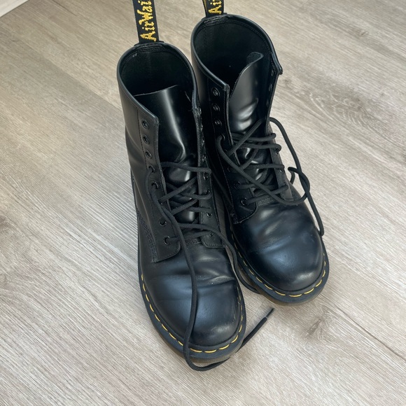Doc martens - Picture 2 of 4